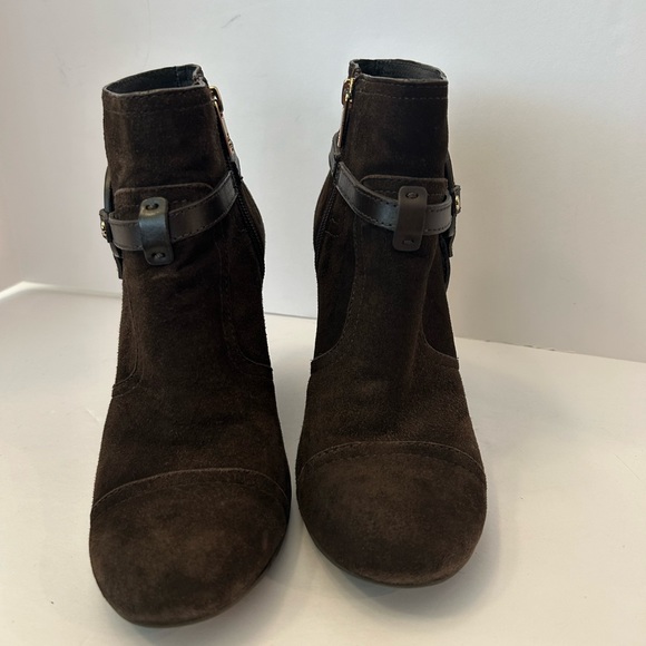 TORY BURCH Wedge Heel Ankle Boots Aaden Brown Suede Gold Logo Womens Size 9M - Picture 3 of 9